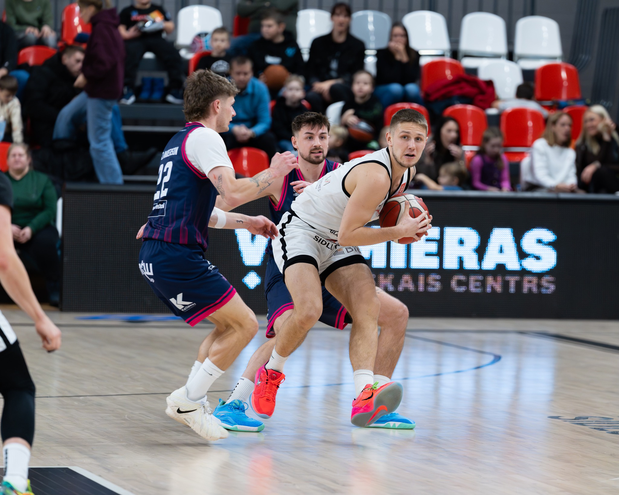 Bristoles "lidoņi" bija ātrāki un precīzāki