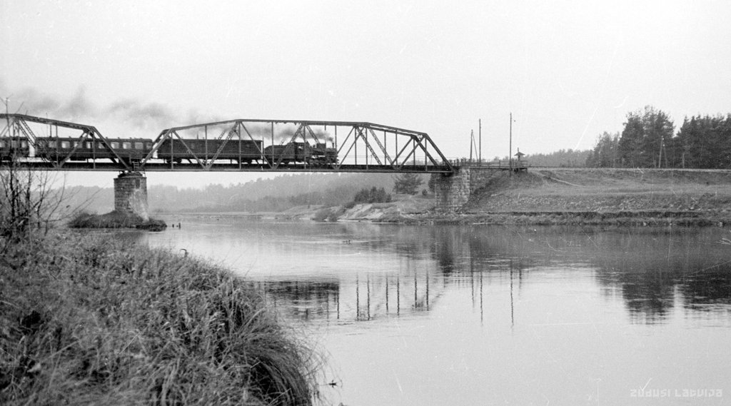 LAIKI BIJA: šaursliežu dzelzceļš Ainaži – Valmiera – Smiltene