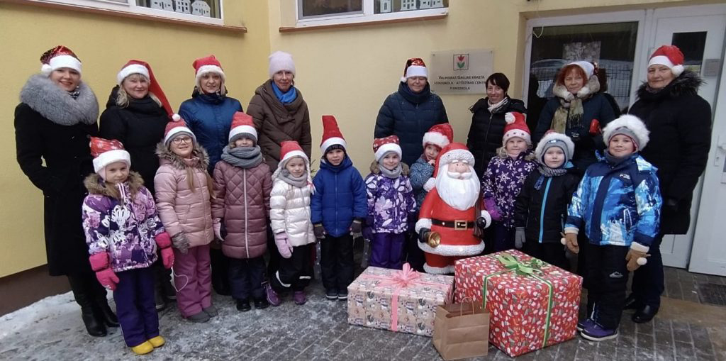 "Lauvas" turpina tradīciju