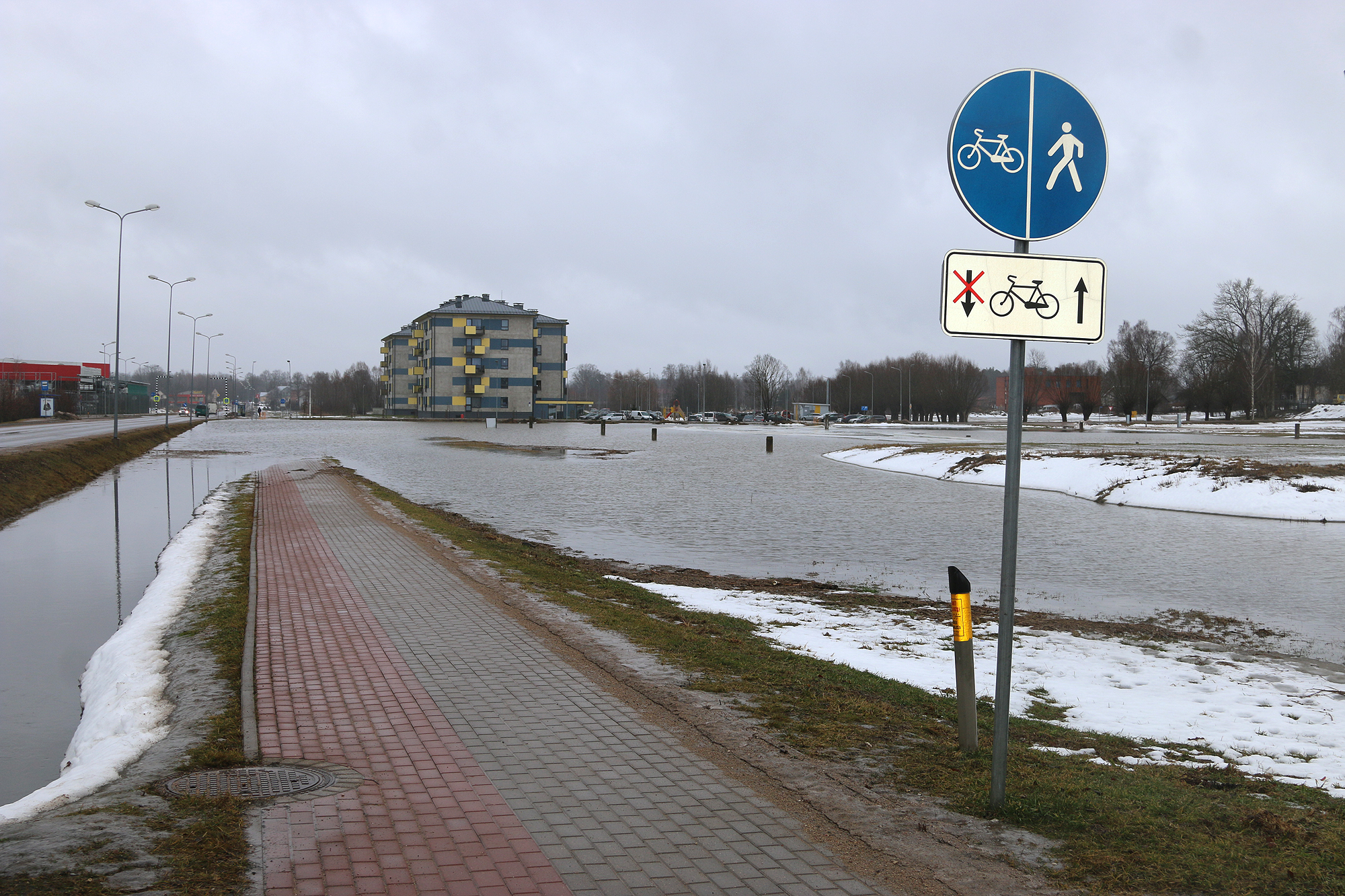 Nopietnas "ūdenskristības" jaunai struktūrvienībai