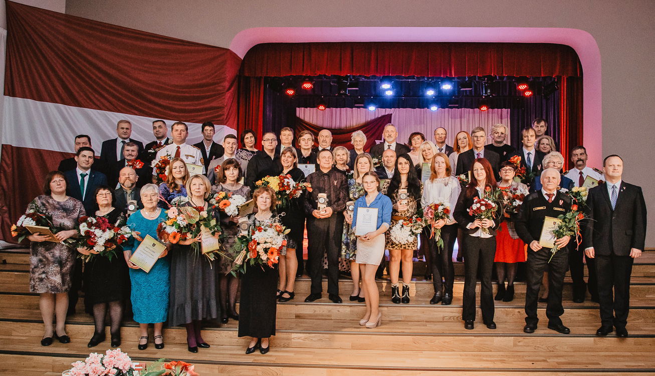 Pasniegtas "Burtnieku novada Lepnums 2019" balvas
