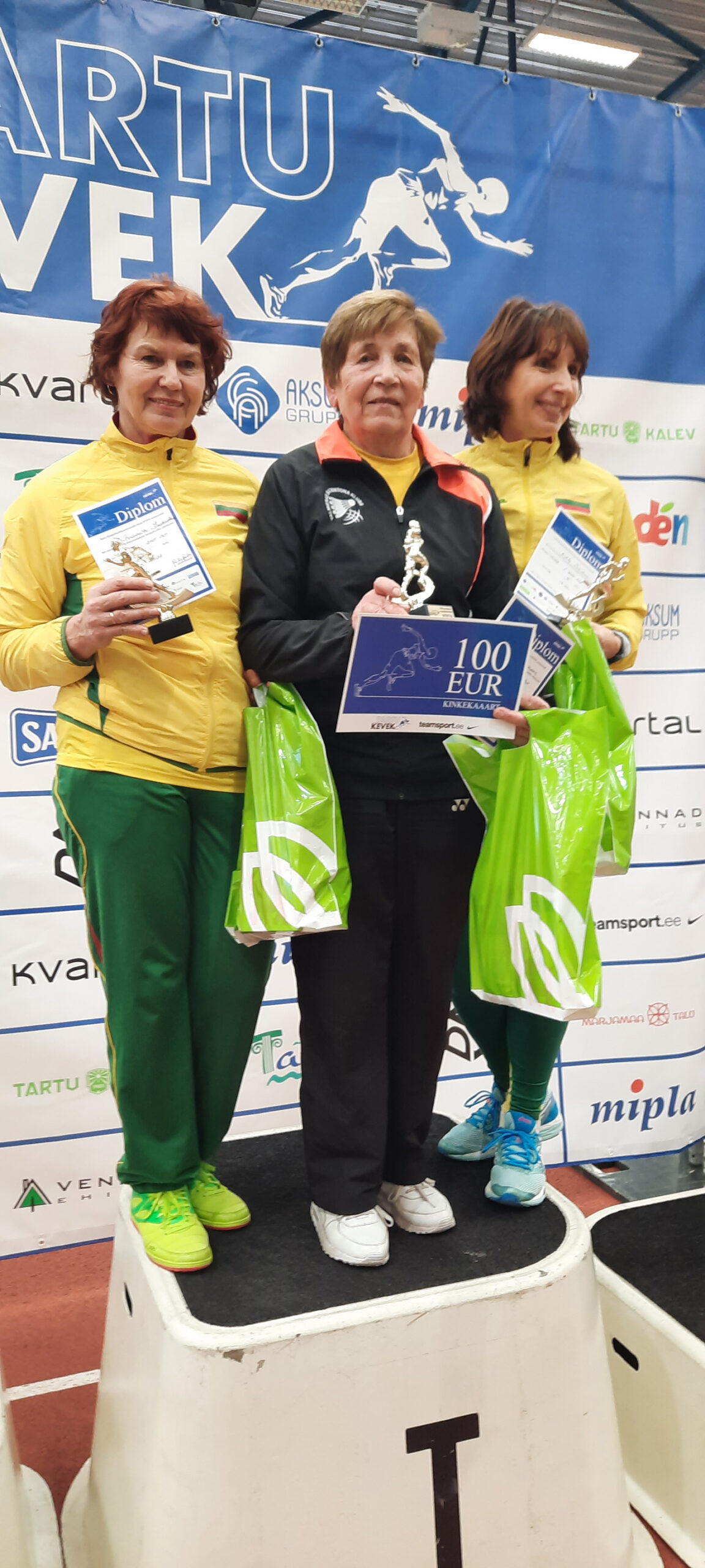 Veterānu starti sniegotajā Tartu