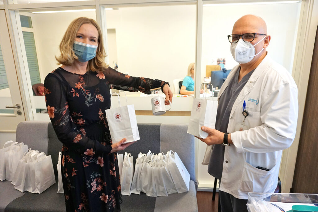 Vidzemes slimnīcā uzsākta  jauno daudzbērnu ģimeņu informēšanas un sumināšanas kampaņa