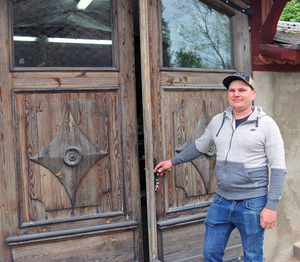 Zīmols “OWL Darbnīca” –  ienes koka smaržu savās mājās!