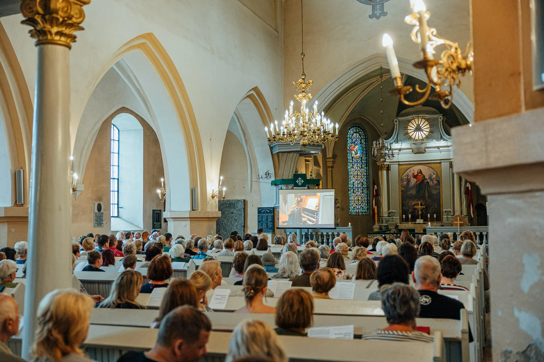 140 gadus skan Valmieras ērģeles