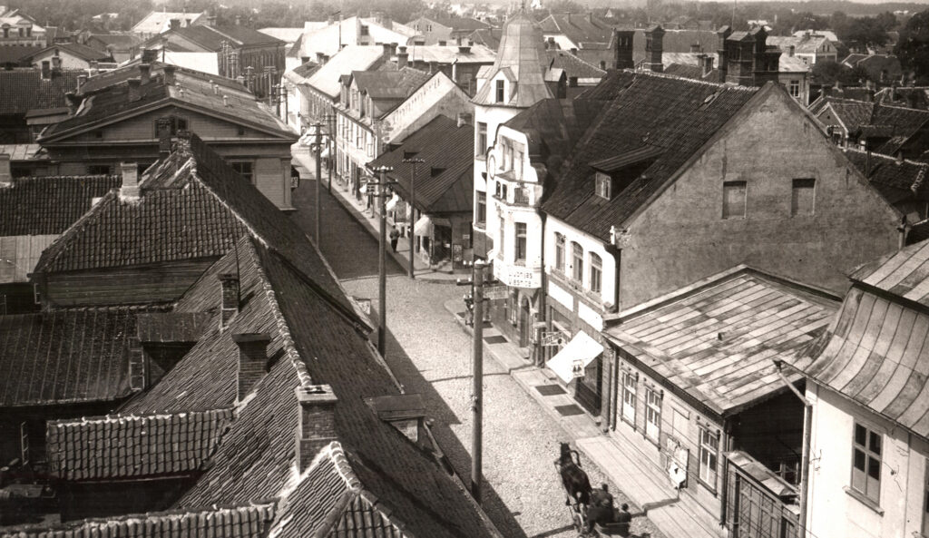 Viesnīca «Livonija» jeb nams ar tornīti